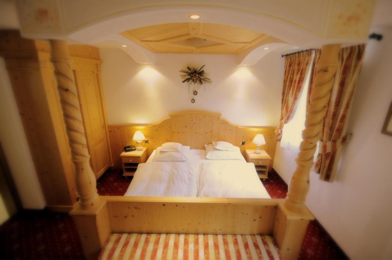 Hotel Al Forte Arabba Eksteriør billede