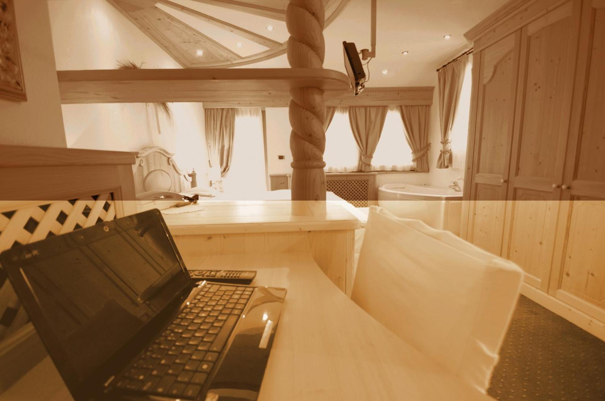 Hotel Al Forte Arabba Eksteriør billede