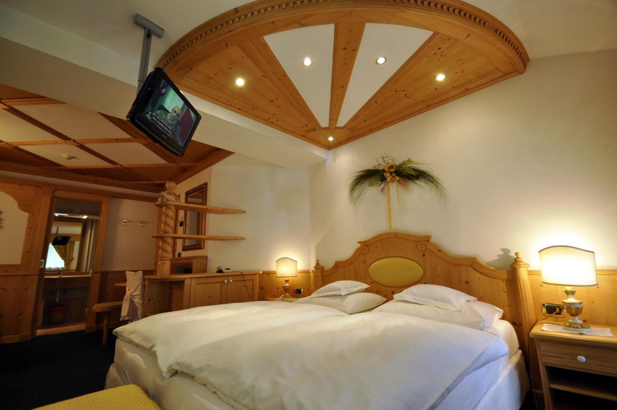 Hotel Al Forte Arabba Eksteriør billede